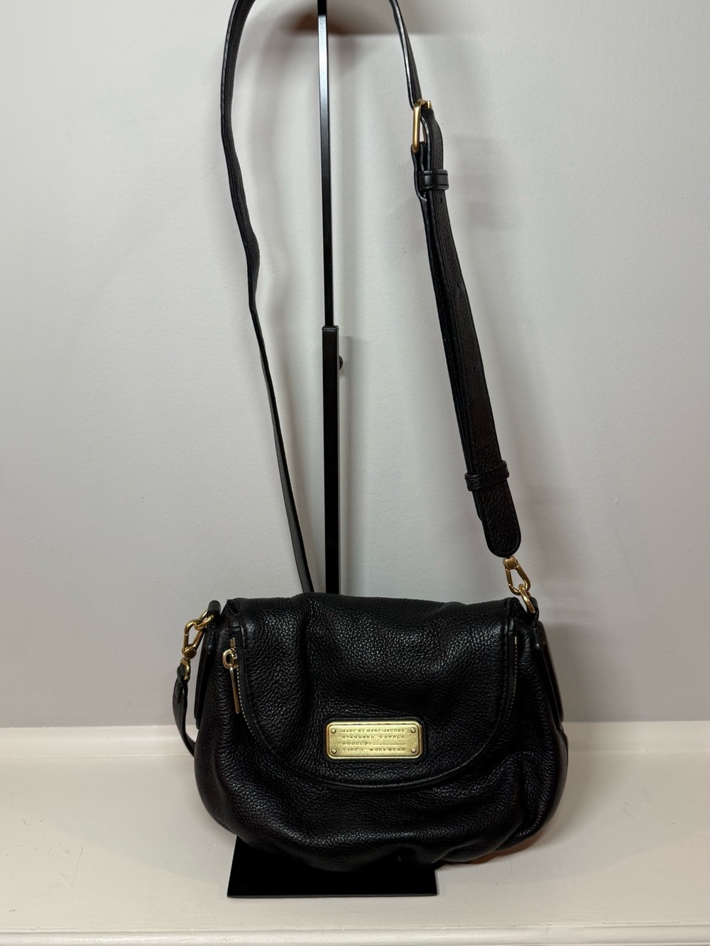 Marc Jacobs Black Pebbled Leather Crossbody Natasha